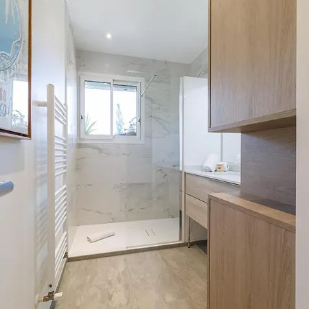 Quiet & Open View - 1 Bdr Large Terrace شقة نيس