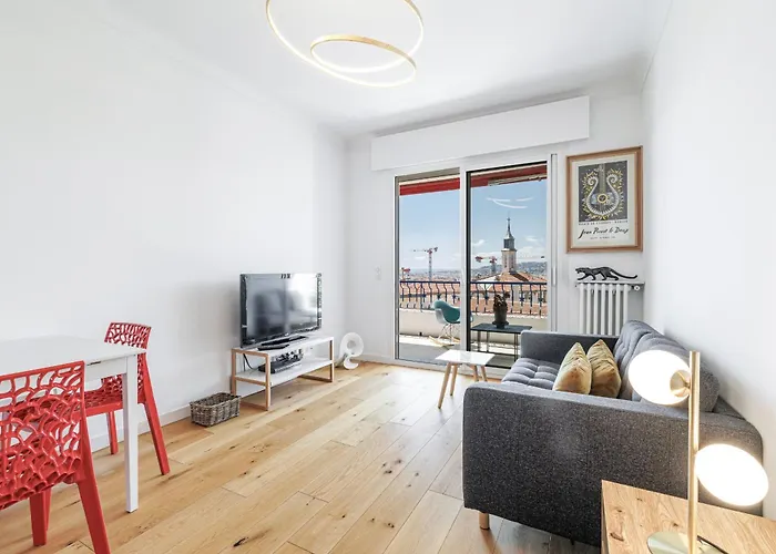 Apartment Quiet & Open View - 1 Bdr Large Terrace *