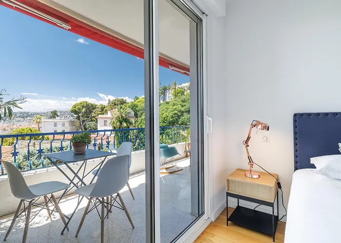 Quiet & Open View - 1 Bdr Large Terrace 아파트 *