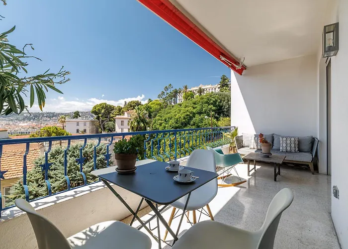 Quiet & Open View - 1 Bdr Large Terrace 아파트 니스