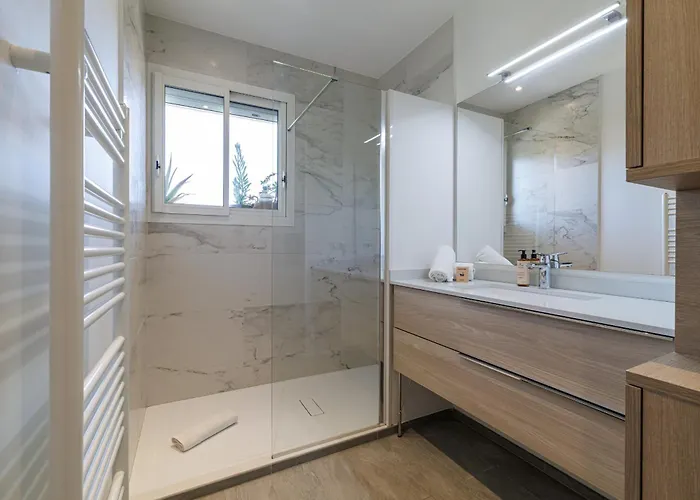 شقة Quiet & Open View - 1 Bdr Large Terrace