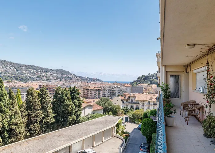 Quiet & Open View - 1 Bdr Large Terrace 아파트 *