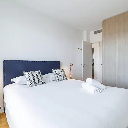 Quiet & Open View - 1 Bdr Large Terrace Διαμέρισμα Νίκαια