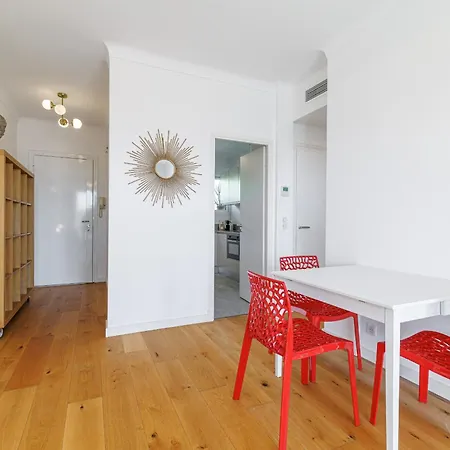 Lägenhet Quiet & Open View - 1 Bdr Large Terrace